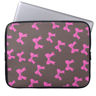 Housse Pour Ordinateur Portable Gras & mignon : Des vaches roses sur le capot d'or