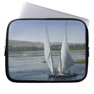Housse Pour Ordinateur Portable Le fleuve Nil et les bateaux à voiles utilisés com