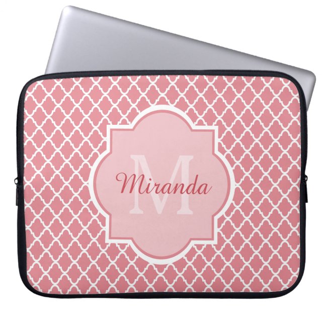 Housse Pour Ordinateur Portable Monogramme de Quatrefoil Rose Chic Avec Nom (Devant)