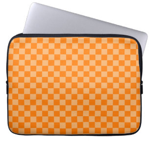 Housse Pour Ordinateur Portable Orange Combination Checkerboard par Shirley Taylor