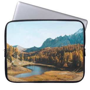 HOUSSE POUR ORDINATEUR PORTABLE PINS PRÈS DU LAC