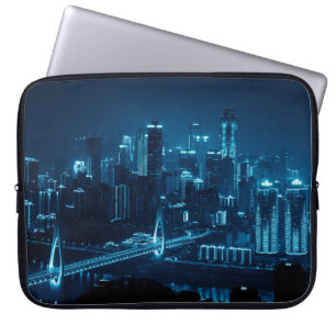 Housse Pour Ordinateur Portable Pont et l'architecture urbaine de ville la nuit à 