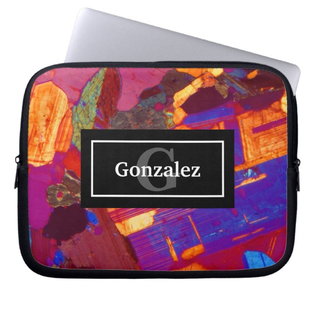 Housse Pour Ordinateur Portable Rocher coloré Section mince avec nom et monogramme (Devant)