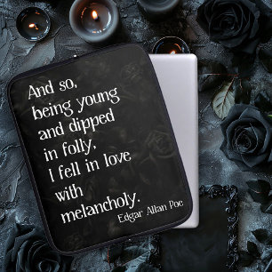 Housse Pour Ordinateur Portable Rose mort gothique et citation de Poe