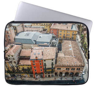 Housse Pour Ordinateur Portable Vue du dessus des façades colorées des bâtiments