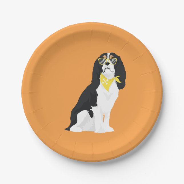 Houston der Tri Farbeunbekümmerte Spaniel-Hund Pappteller (Vorderseite)