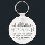 Houston, Texas Stylized Skyline | Benutzerdefinier Schlüsselanhänger<br><div class="desc">Eine einzigartige Schlüsselkette,  die die schöne Stadt Houston,  Texas repräsentiert. Dieser Schlüsselanhänger zeigt die einzigartige Skyline der Stadt mit ihrem Namen darunter. Unter dem Namen der Stadt finden Sie einen Platz für Ihren einzigartigen Slogan oder Ihre Aussage über Ihre Lieblingsstadt.</div>