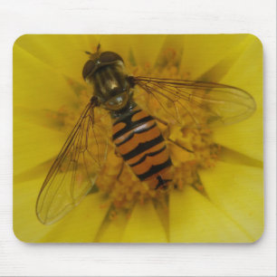 Hoverfly auf einer Marigold Mousepad