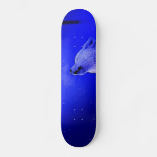 Howling Timber Wolf in der schneesichtigen Nacht Skateboard