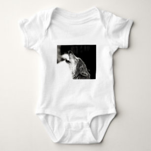 Howling Wolf Baby Strampler