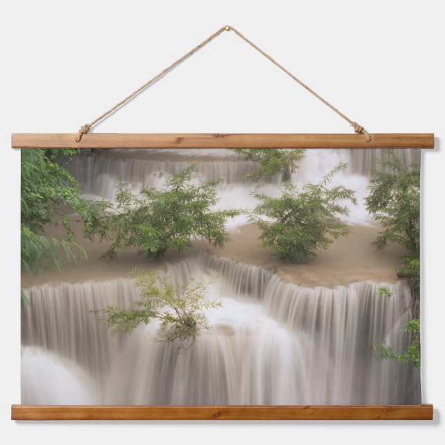 Huai Mae Khamin Waterfall | Thailand Wandteppich Mit Holzrahmen (Vorne)