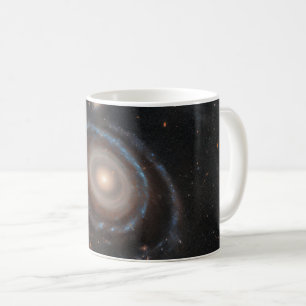 Hubble-Weltraumteleskop Bullseye-Galaxie Kaffeetasse