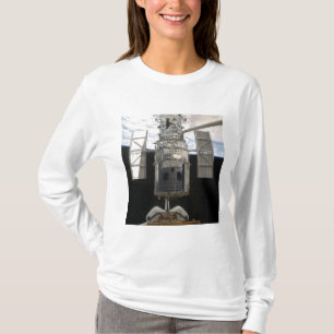 Hubble-Weltraumteleskop in der Frachtbucht von Atl T-Shirt