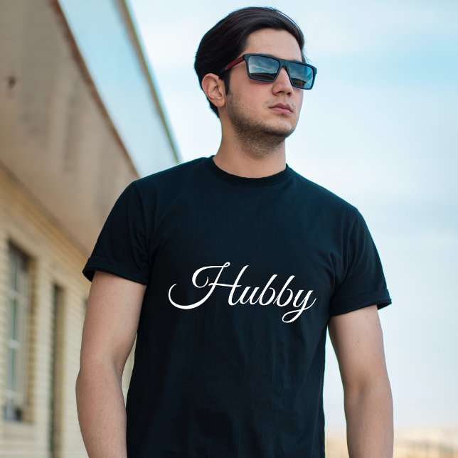 Hubby Modern Honeymoon White Script Black Men's T-Shirt (Von Creator hochgeladen)