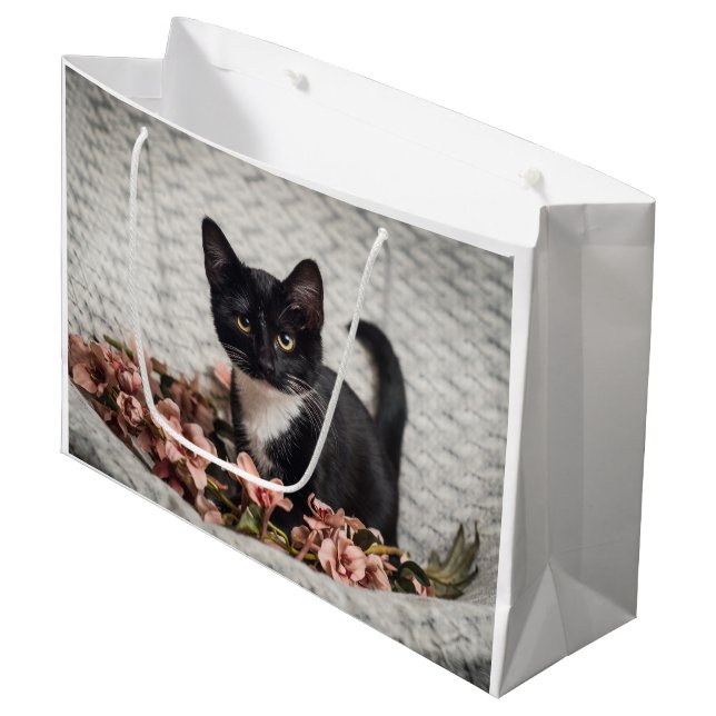Hübsch-Bella-Rose Große Geschenktüte (Vorderseite Schrägansicht)