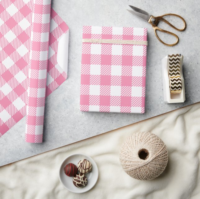 Hübsch Girly Pink und White Buffalo Kariert Gingha Geschenkpapier (Kunsthandwerk)