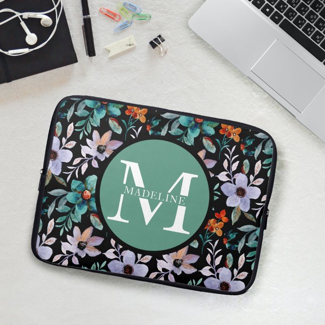 Hübsch-Moderne Girl-Floral Monogram Name Modern Laptopschutzhülle (Von Creator hochgeladen)