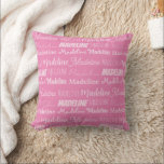 Hübsch Pink Girls Name Schriftart Collage Custom T Kissen<br><div class="desc">Dieses hübsche,  rosa Kissen ist mit dem Namen Ihrer Teenager oder Kleines in 9 verschiedenen schönen Schriftart gestaltet. Ein niedliches personalisiertes Geschenk für ein Kinderzimmer.</div>