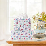 Hübsch Tee-Party-Muster Geschenkpapier<br><div class="desc">Süßes Tee-Party in Aquarelltönen aus Blues, Pfefferminztee und Rottönen mit grünen Löffeln und Tee-Blätter auf weißem Hintergrund.</div>