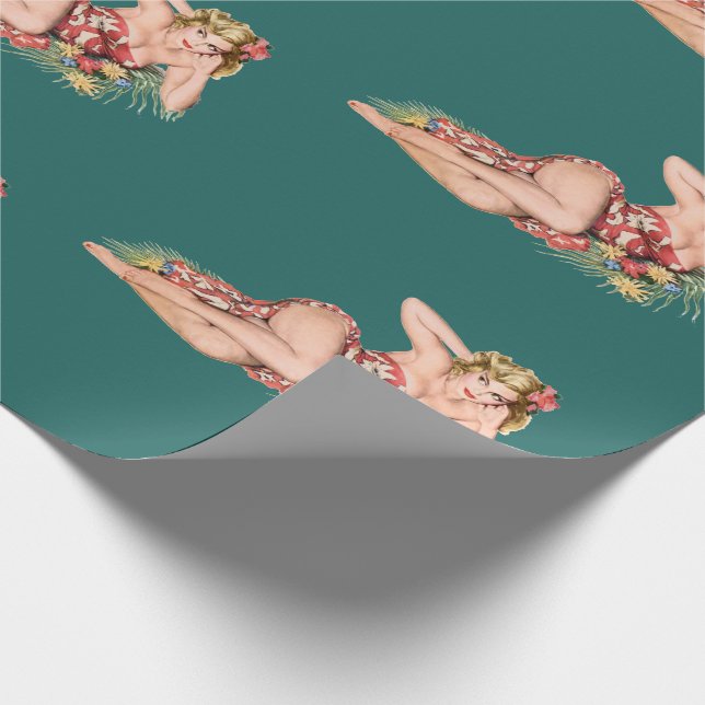 hübsche Blondine des sexy Pinupmädchens, die einen Geschenkpapier (Ecke)