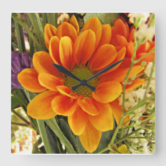 Hübsche Blume Quadratische Wanduhr