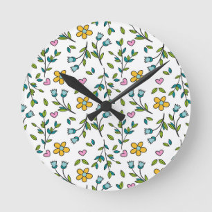 Hübsche Blumen und Herzen Lichtmuster Runde Wanduhr