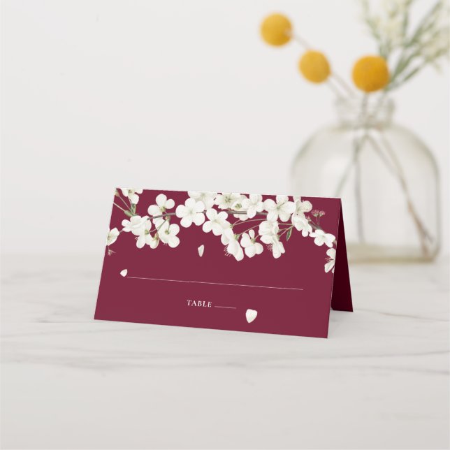Hübsche Burgunder Weiße Blossom Blumenhochzeit Platzkarte (Vorderseite)