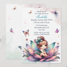 Hübsche Fee sitzt in der Babyparty-Blume