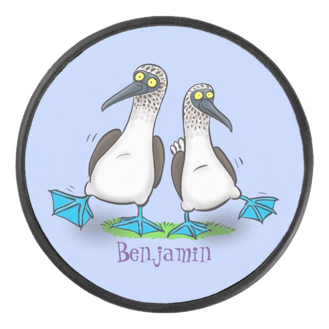 Hübsche, hellblaufüßige Boobies tanzen Cartoon Eishockey Puck (Vorderseite)