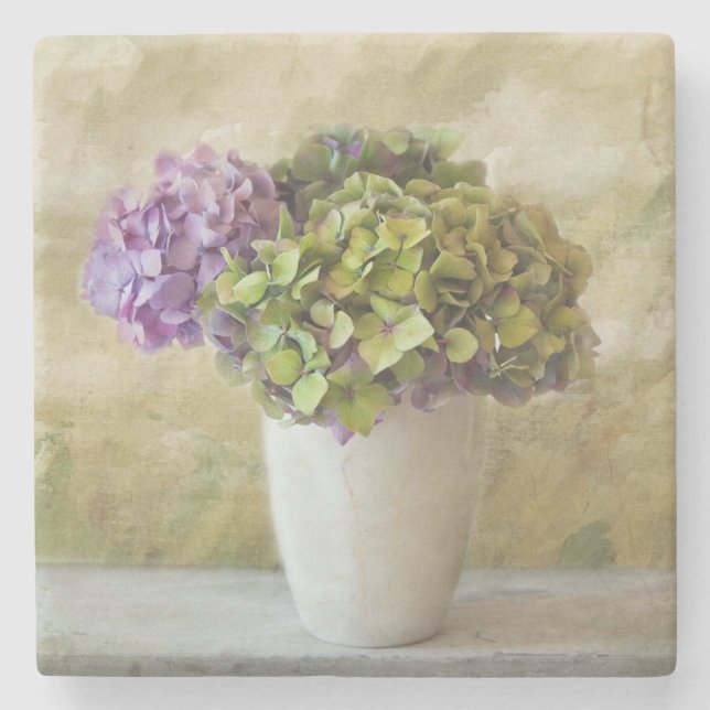 Hübsche Hydrangeas im Untersetzer Vase Marble (Vorderseite)