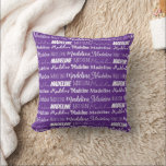 Hübsche Lila benutzerdefinierbare Namenskollage Kissen<br><div class="desc">Ein hübsches,  lila,  personalisiertes Kissengeschenk,  das in neun verschiedenen Schriftart verziert ist und Ihren Namen in Weiß schreibt. Niedliches,  individualisierbares Geschenk mit lustiger Typografie.</div>