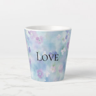 Hübsche Lila Blume Liebe Milchtasse