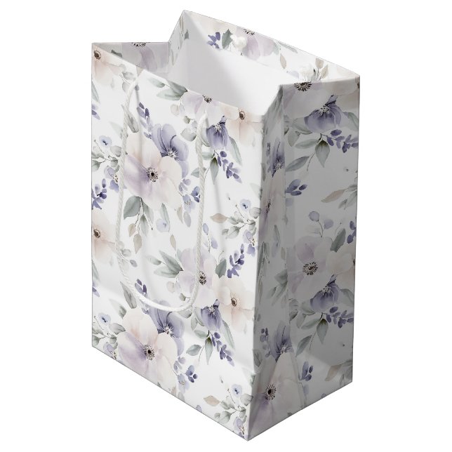 Hübsche Lila Elfenbeinküste Blume Brautparty Mittlere Geschenktüte (Vorderseite Schrägansicht)