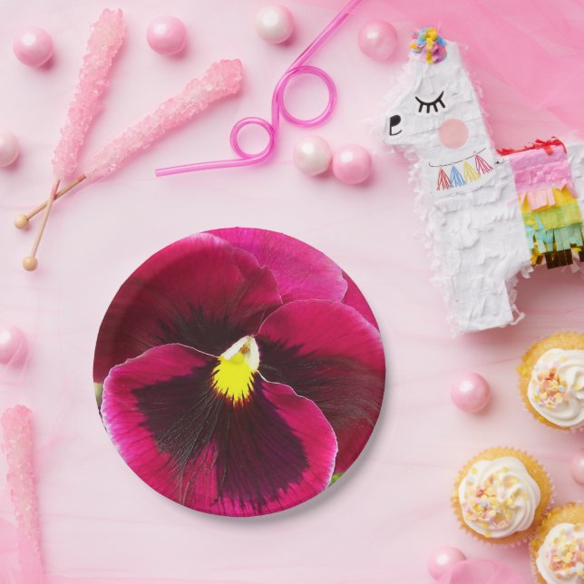 Hübsche Lila Pansy Floral Pappteller (Party)