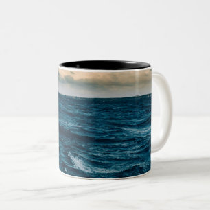 Hübsche Meereslandschaft Zweifarbige Tasse
