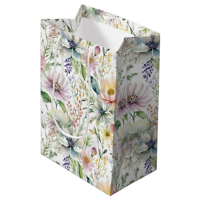 Hübsche pastellfarbene Blumenmuster Mittlere Geschenktüte (Vorderseite Schrägansicht)