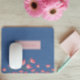Hübsche rosa Blume auf dem Blue Watercolor Mouse P Mousepad (Von Creator hochgeladen)