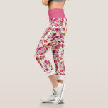 Hübsche Rose Rosa Bläserchische Girl-Monogramm Capri Leggings<br><div class="desc">Schöne helle Magenta und hellrosa Rose blumenmonogramm capri Leggings für ein Mädchen,  die Lieben niedliche Blume Muster. Perfekt feminine und hübsche Hose zum Trainieren oder Spazierengehen.</div>