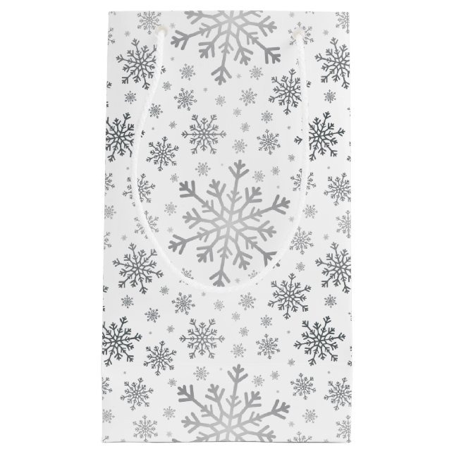 Hübsche Silberschneeflocken auf Winterweiß Kleine Geschenktüte (Vorderseite)