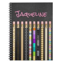 Hübsche Stifte und Personalisierte Tafel