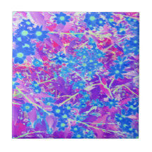 Hübsche Violett-Blau- und Limettengrüne Blume