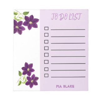 Hübsche violette Blumen, die zum Auflisten von Not Notizblock