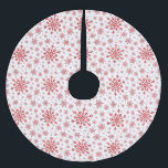 Hübsche Weihnachtsschneeflocken im Winterweiß Polyester Weihnachtsbaumdecke<br><div class="desc">Hübsche Schneeflocken in gemischten Größen verstreut über dieses Weihnachtsmuster. Dieses niedliche festliche Design mit einem knalligen,  winterweißen Hintergrund wird jedem Alter gefallen und ist perfekt für jeden,  der weiche und zarte Weihnachtsmuster mag.</div>