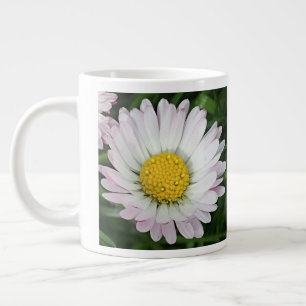 Hübsche weiße Gänseblümchen Jumbo-Tasse