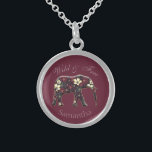 Hübscher BlumenElefant Burgundy Personalisiert Sterling Silberkette<br><div class="desc">Hübsche personalisierte Elefantenhalskette.</div>