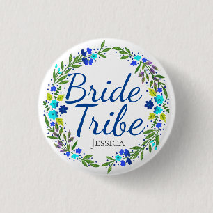 Hübscher Blumenstrauß Personalisierter Brautstamm Button