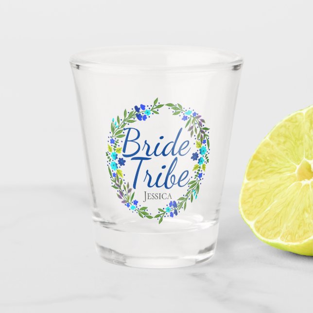 Hübscher Blumenstrauß Personalisierter Brautstamm Schnapsglas (Vorderseite)