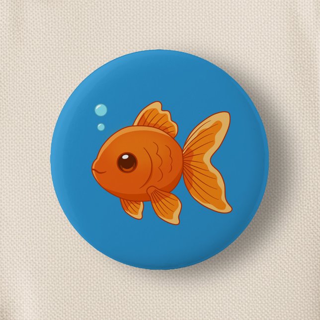 Hübscher Cartoon-Goldfisch auf Blau Button (Von Creator hochgeladen)