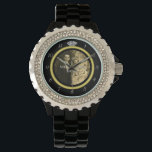 Hübscher Diamant-Hochzeitsring mit Foto auf schwar Armbanduhr<br><div class="desc">Diese elegante, benutzerdefinierte Uhr hat einen Diamant-Ehering-Look. Das Goldband bildet einen Kreis mit silbernen Uhrennummern um die Außenseite, die "12" ersetzt durch das Bild eines Diamanten. Es fällt alles kühl auf einem schwarzen Hintergrund (siehe Farbvariationen unter "Hochzeiten" in unserem Geschäft), der einen Raum in der Mitte hat, wo man ein...</div>