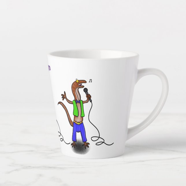 Hübscher Eidechsengesang mit Mikrofon-Cartoon Milchtasse (Rechts)